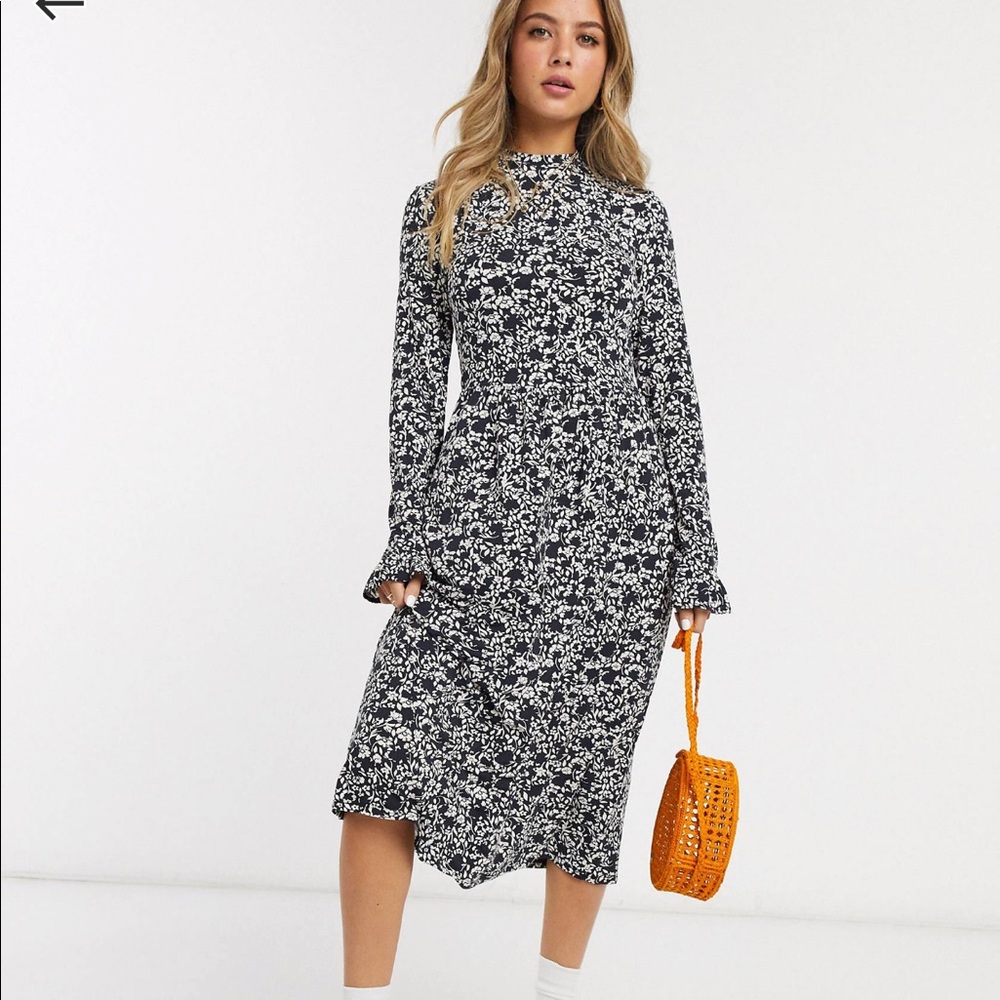 Miss Selfridge midi swing dress in black and white print NEW
